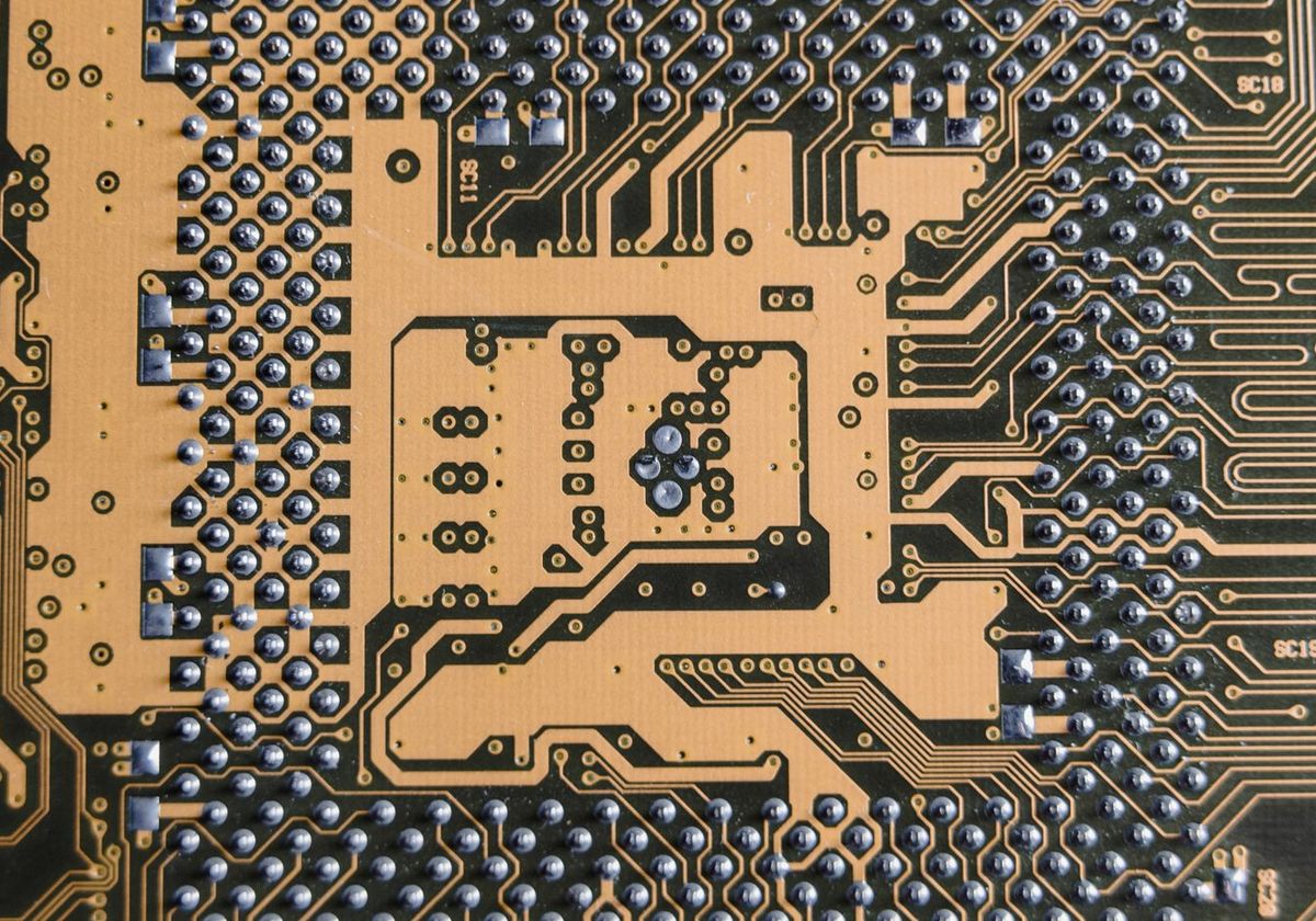 Solder pads and routing on a circuit board